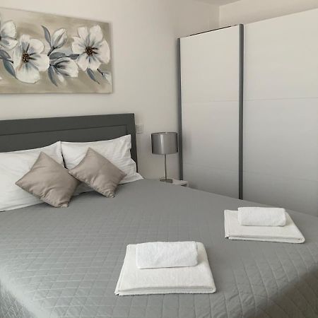 Apartment Giordano ดูบรอฟนิก ภายนอก รูปภาพ