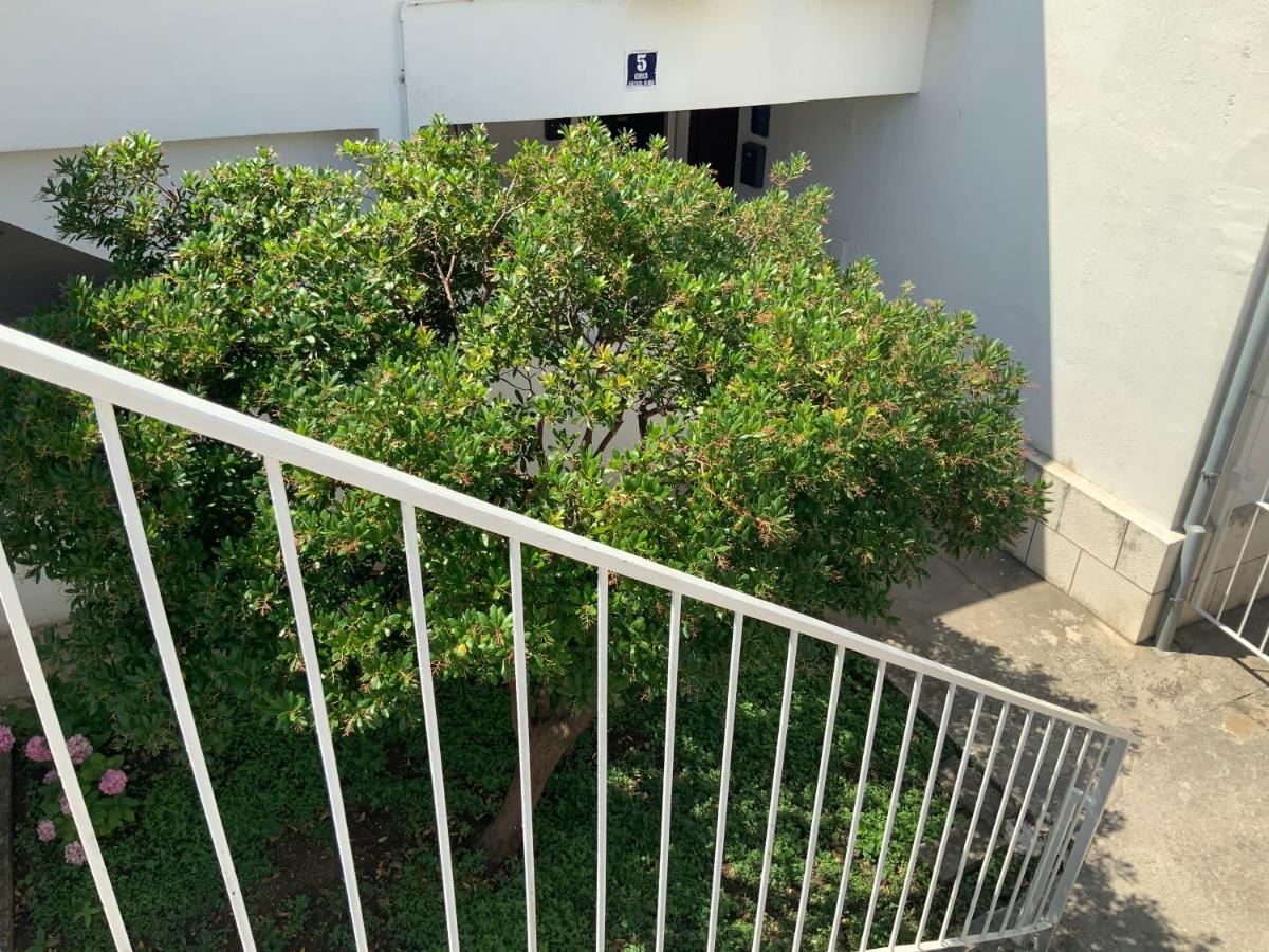 Apartment Giordano ดูบรอฟนิก ภายนอก รูปภาพ